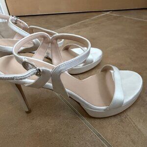 STUART WEITZMAN Mariposa Satin Platform Sandals size 5.5
